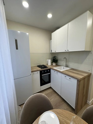 Продам двухкомнатную (2-комн.) квартиру, Короленко ул, 13, Казань г