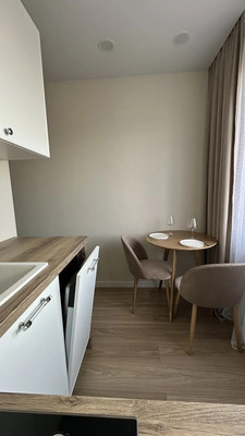 Продам двухкомнатную (2-комн.) квартиру, Короленко ул, 13, Казань г