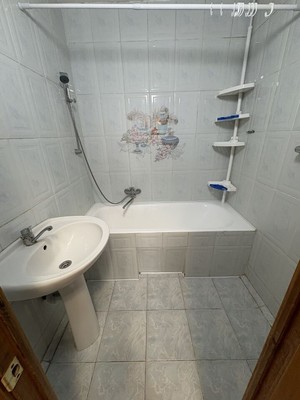 Продам трехкомнатную (3-комн.) квартиру, Пронская ул, 11к2, Москва г