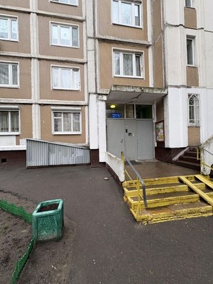 Продам трехкомнатную (3-комн.) квартиру, Пронская ул, 11к2, Москва г