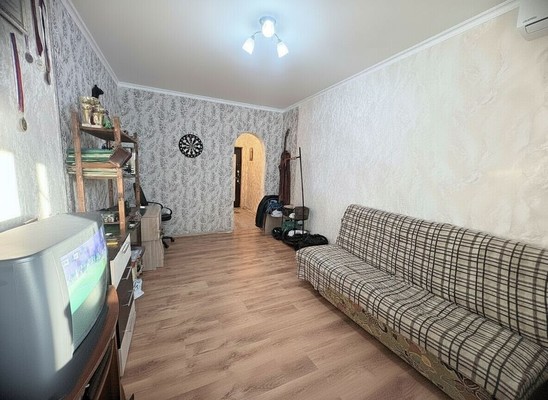 Продам однокомнатную (1-комн.) квартиру, Куликова Поля ул, 31, Российский п