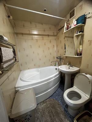 Продам двухкомнатную (2-комн.) квартиру, Ленинский пр-кт, 32а, Йошкар-Ола г