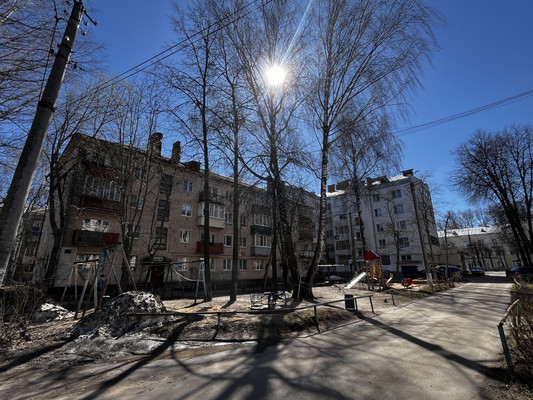 Продам двухкомнатную (2-комн.) квартиру, Ленинский пр-кт, 32а, Йошкар-Ола г