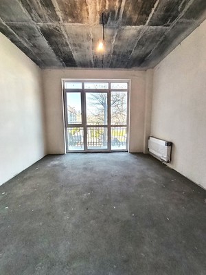 Продам трехкомнатную (3-комн.) квартиру, Тенистая аллея ул, 42В, Калининград г