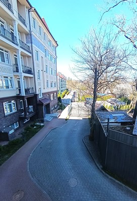 Продам трехкомнатную (3-комн.) квартиру, Тенистая аллея ул, 42В, Калининград г