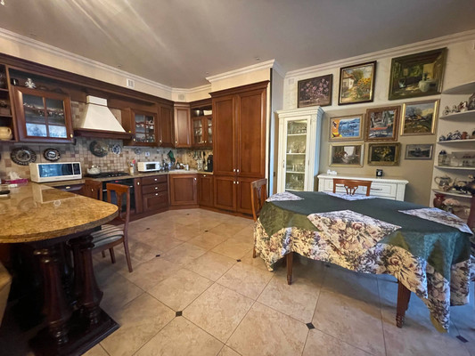 Продам таунхаус, Верхнеозерная ул, 32б, Калининград г, 0 км от города