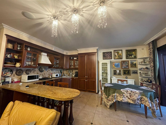 Продам таунхаус, Верхнеозерная ул, 32б, Калининград г, 0 км от города