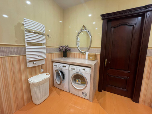 Продам таунхаус, Верхнеозерная ул, 32б, Калининград г, 0 км от города