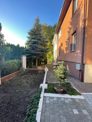 Продам таунхаус, Верхнеозерная ул, 32б, Калининград г, 0 км от города