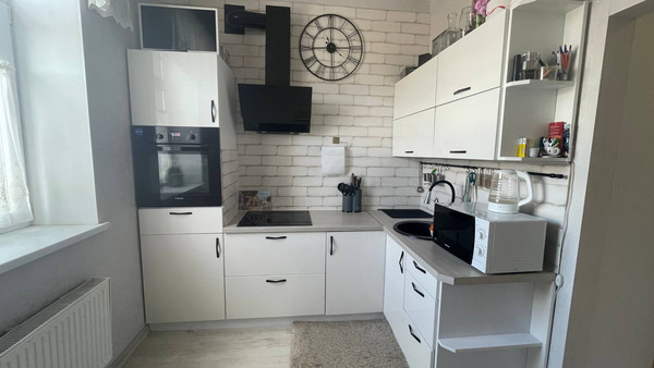 Продам двухкомнатную (2-комн.) квартиру, Дачная ул, 8, Калининград г