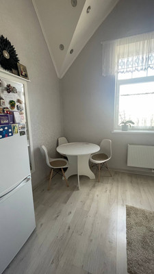 Продам двухкомнатную (2-комн.) квартиру, Дачная ул, 8, Калининград г