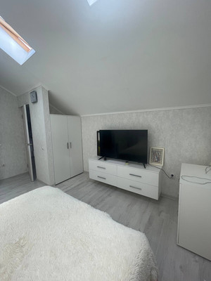 Продам двухкомнатную (2-комн.) квартиру, Дачная ул, 8, Калининград г