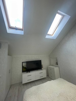 Продам двухкомнатную (2-комн.) квартиру, Дачная ул, 8, Калининград г