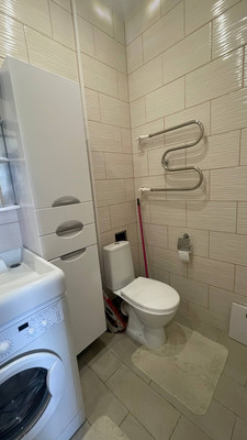 Продам двухкомнатную (2-комн.) квартиру, Дачная ул, 8, Калининград г