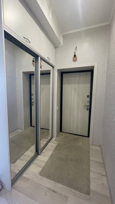 Продам двухкомнатную (2-комн.) квартиру, Дачная ул, 8, Калининград г