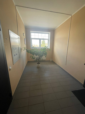 Продам двухкомнатную (2-комн.) квартиру, Дачная ул, 8, Калининград г