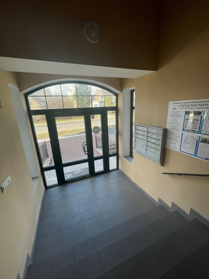 Продам двухкомнатную (2-комн.) квартиру, Дачная ул, 8, Калининград г