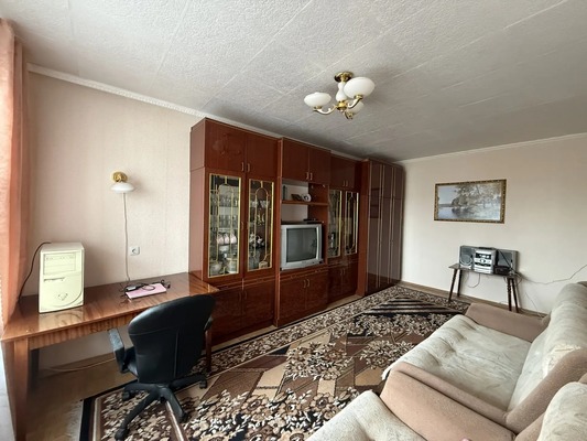 Продам двухкомнатную (2-комн.) квартиру, Антона Петрова ул, 229, Барнаул г