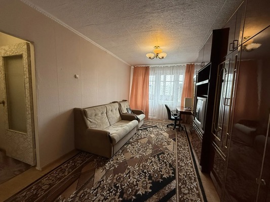 Продам двухкомнатную (2-комн.) квартиру, Антона Петрова ул, 229, Барнаул г