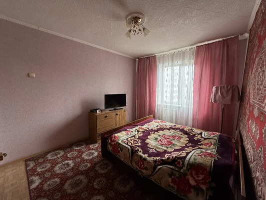 Продам двухкомнатную (2-комн.) квартиру, Антона Петрова ул, 229, Барнаул г