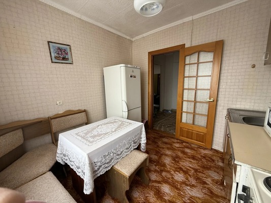 Продам двухкомнатную (2-комн.) квартиру, Антона Петрова ул, 229, Барнаул г