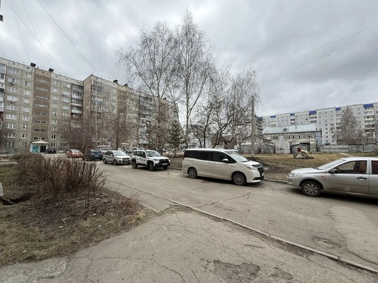 Продам двухкомнатную (2-комн.) квартиру, Антона Петрова ул, 229, Барнаул г