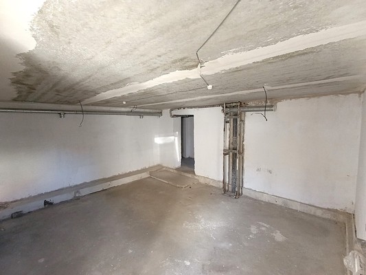 Продам коммерческое помещение 101,2 м2, Добролюбова ул, 48, Калининград г