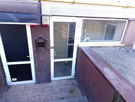 Продам коммерческое помещение 65,1 м2, Добролюбова ул, 48, Калининград г