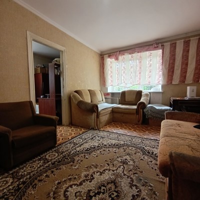 Продам двухкомнатную (2-комн.) квартиру, Первомайская ул, 13, Симферополь г