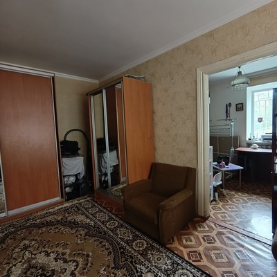 Продам двухкомнатную (2-комн.) квартиру, Первомайская ул, 13, Симферополь г