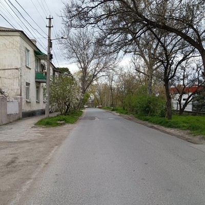 Продам двухкомнатную (2-комн.) квартиру, Первомайская ул, 13, Симферополь г