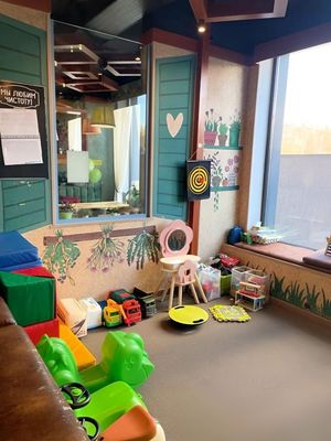 Продам коммерческое помещение 212 м2, Феодосийская ул, 7к3, Москва г