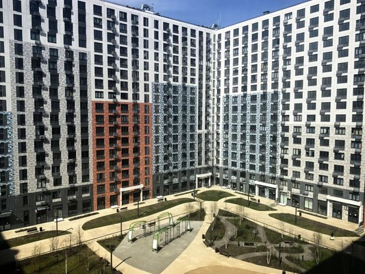 Продам трехкомнатную (3-комн.) квартиру, Центральный (Купелинка мкр) кв-л, 7, Сапроново д