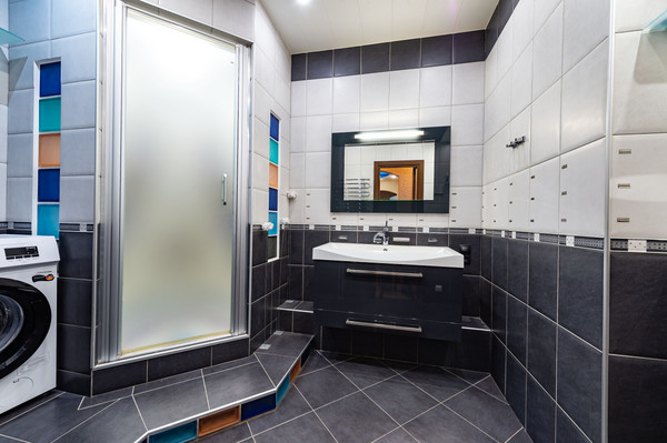 Продам многокомнатную квартиру, Тореза пр-кт, 95а, Санкт-Петербург г