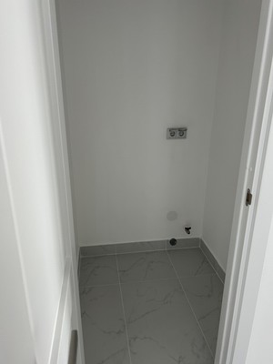 Продам трехкомнатную (3-комн.) квартиру, Кубинская ул, 76к1, Санкт-Петербург г