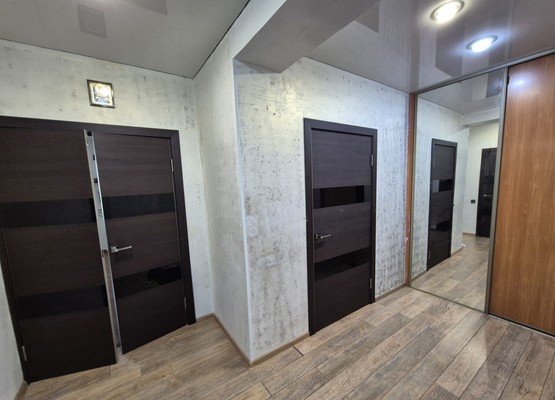 Продам двухкомнатную (2-комн.) квартиру, Щедринская ул, 30, Новороссийск г