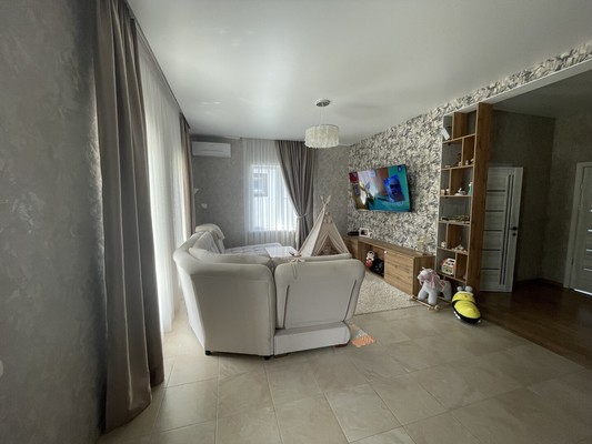 Продам дом, 5-я Лучезарная (Звездный мкр.) ул, 18, Новороссийск г, 0 км от города