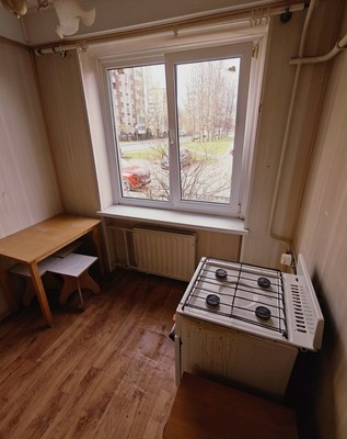 Продам однокомнатную (1-комн.) квартиру, Красных Партизан ул, 14, Колпино г