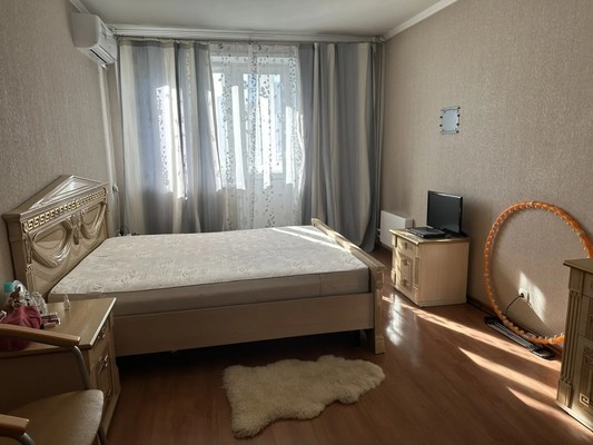 Продам двухкомнатную (2-комн.) квартиру, Комсомольский пр-кт, 21, Люберцы г