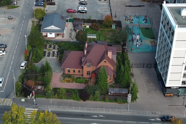 Продам дом, Чехова ул, Ханты-Мансийск г, 0 км от города