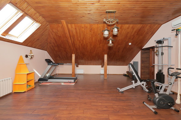 Продам дом, Чехова ул, Ханты-Мансийск г, 0 км от города