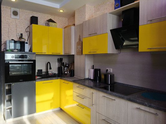 Продам однокомнатную (1-комн.) квартиру, Строителей ул, 123, Ханты-Мансийск г