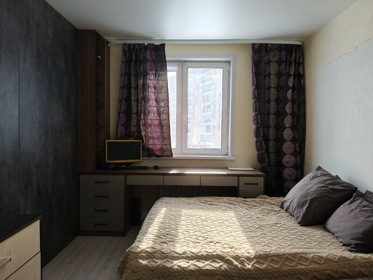 Продам однокомнатную (1-комн.) квартиру, Строителей ул, 123, Ханты-Мансийск г