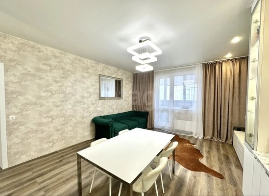 Продам трехкомнатную (3-комн.) квартиру, Самаровская ул, 2, Ханты-Мансийск г