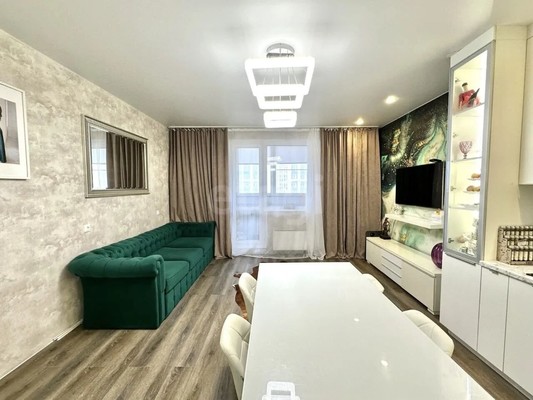 Продам трехкомнатную (3-комн.) квартиру, Самаровская ул, 2, Ханты-Мансийск г