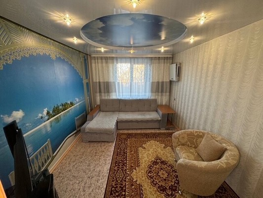 Продам трехкомнатную (3-комн.) квартиру, Победы пр-кт, 18, Комсомольск-на-Амуре г