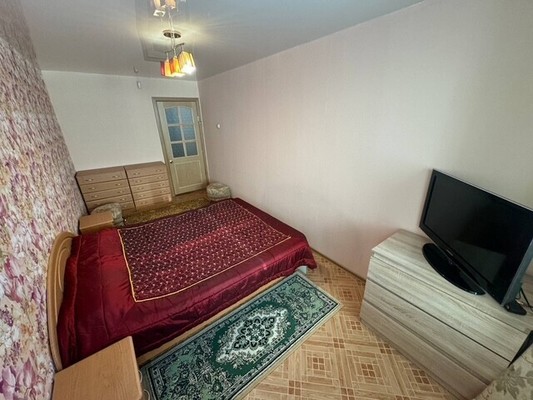 Продам трехкомнатную (3-комн.) квартиру, Победы пр-кт, 18, Комсомольск-на-Амуре г