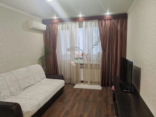 Продам однокомнатную (1-комн.) квартиру, им Батавина П.Ф. ул, 9А, Саратов г