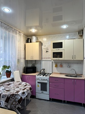 Продам однокомнатную (1-комн.) квартиру, 34-й мкр, 26, Октябрьский г