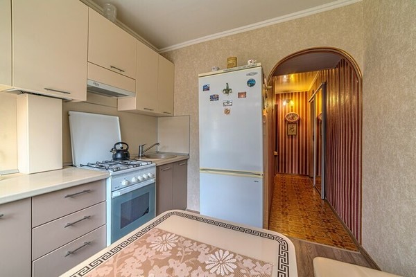 Продам трехкомнатную (3-комн.) квартиру, Беляева ул, 6, Пенза г